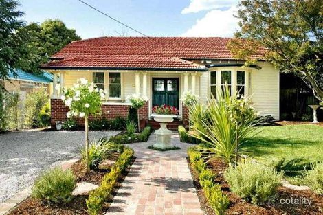 Property photo of 5 Doonkuna Avenue Camberwell VIC 3124
