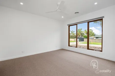 Property photo of 12 Creswell Road Bittern VIC 3918