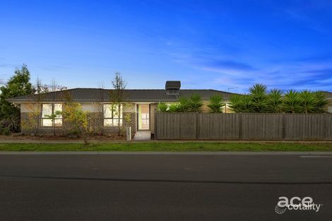 Property photo of 2 Ceratta Crescent Tarneit VIC 3029