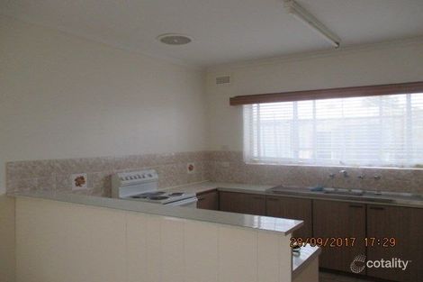 Property photo of 11 Laffer Street Loxton SA 5333