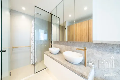 Property photo of 1007/23 Mackenzie Street Melbourne VIC 3000