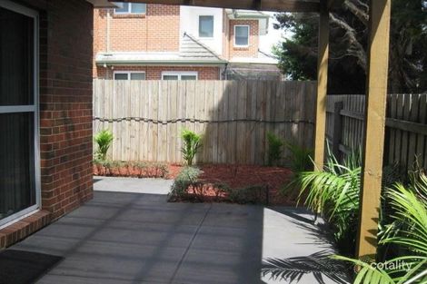 Property photo of 7B Snell Grove Pascoe Vale VIC 3044