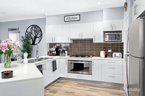 Property photo of 4 Floribunda Way Mount Annan NSW 2567