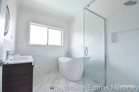 Property photo of 10 Bishop Street Bathurst NSW 2795