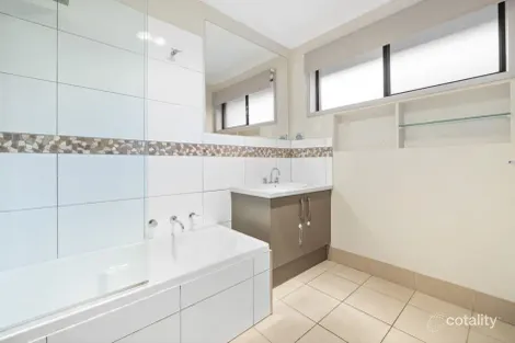 Property photo of 8 Cooroombong Street Werribee VIC 3030