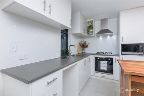 Property photo of 2/18 Miranda Crescent Coolbellup WA 6163