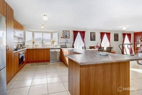Property photo of 19 Lyons Avenue Burnside Heights VIC 3023