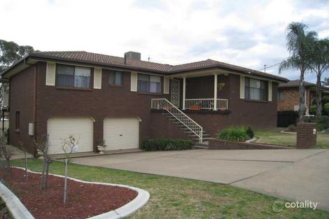 100 Garden St, Hillvue, NSW 2340