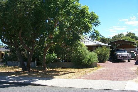 18 Jagoe Loop, Willagee, WA 6156