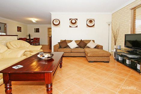 2 Stradbroke Pl, Ballajura, WA 6066