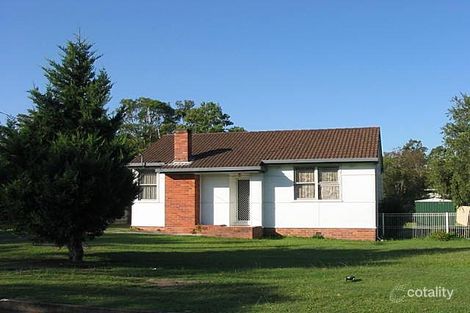 25 Stokes Cct, Taree, NSW 2430