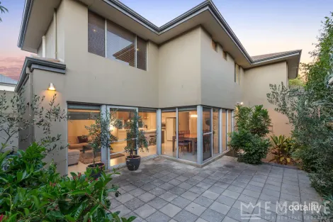 Property photo of 11 Davies Street Beaconsfield WA 6162