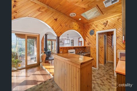 Property photo of 35 Latham Street Bentleigh East VIC 3165