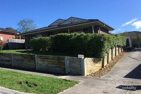 Property photo of 18 Ash Crescent Pakenham VIC 3810