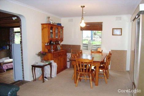 Property photo of 13 Hartland Way Eltham VIC 3095