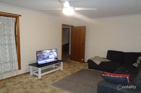 Property photo of 16 Emma Street Mooroopna VIC 3629
