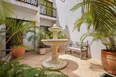Property photo of 3/19 Jubilee Avenue Broadbeach QLD 4218