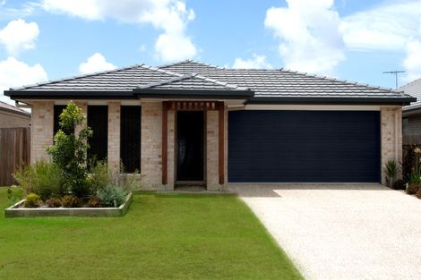 Property photo of 331C Hinchinbrook Circuit Morayfield QLD 4506