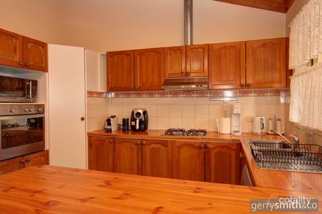 Property photo of 14 Lawson Close Horsham VIC 3400