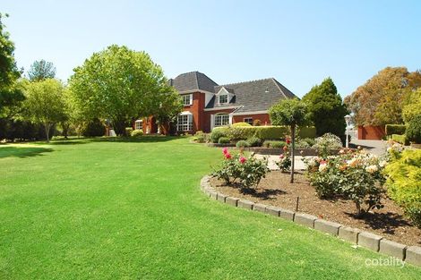 68-70 Knees Rd, Park Orchards, VIC 3114