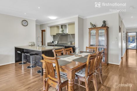 13 Holly Green Cct, Truganina, VIC 3029