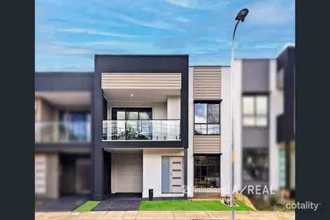 11 Snowflake Cres, South Morang, VIC 3752