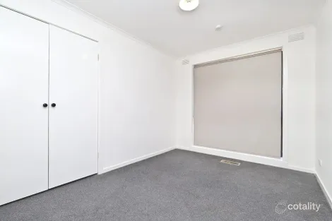 Property photo of 2 Maynard Place Kings Park VIC 3021