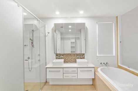 Property photo of 39/3030 The Boulevarde Carrara QLD 4211