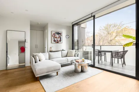 104/687 Toorak Rd, Kooyong, VIC 3144