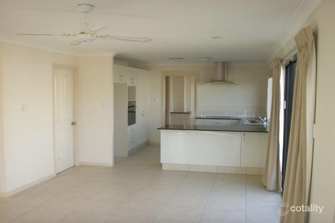 Property photo of 1/54 Codrington Circuit Pacific Pines QLD 4211