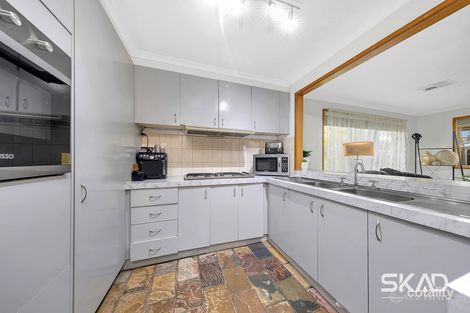 Property photo of 27 Northleigh Avenue Craigieburn VIC 3064