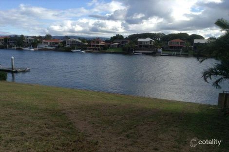 Property photo of 33 Sir Bruce Small Boulevard Benowa QLD 4217