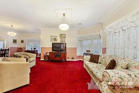 Property photo of 32 Victoria Way Caroline Springs VIC 3023