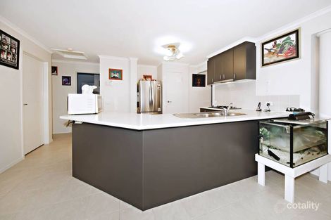 Property photo of 31 Chifley Circuit Burnside Heights VIC 3023