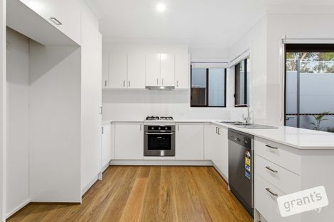 Property photo of 38 Innes Court Berwick VIC 3806