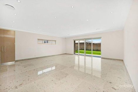 70 Fairbank Dr, Gledswood Hills, NSW 2557