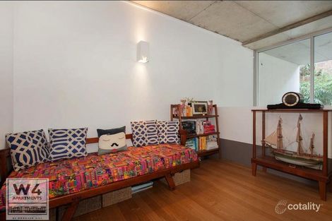 Property photo of 301/8 Skyring Terrace Teneriffe QLD 4005