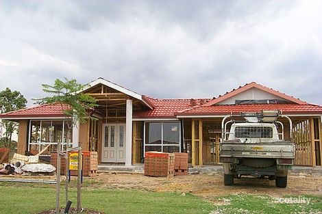 15 Muirfield Cres, Oxley, QLD 4075