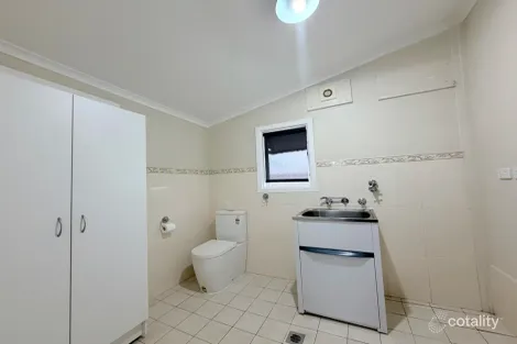 Property photo of 24 Close Street Parkes NSW 2870