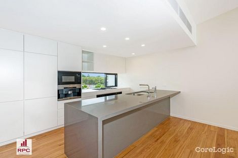 Property photo of 102 Parkside Circuit Hamilton QLD 4007