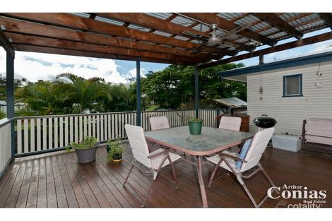 Property photo of 73 William Terrace Oxley QLD 4075
