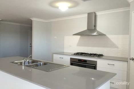 Property photo of 48 Gigondas Street Yalyalup WA 6280