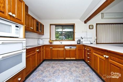 Property photo of 9 Grovelake Close Eleebana NSW 2282