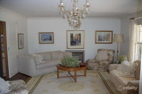 Property photo of 33 Shackleton Circuit Mawson ACT 2607