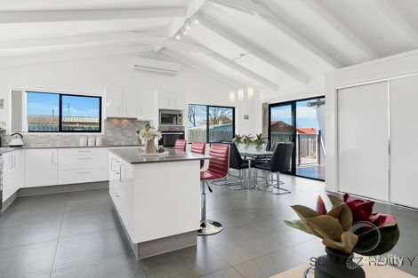 130 Mount Warren Bvd, Mount Warren Park, QLD 4207