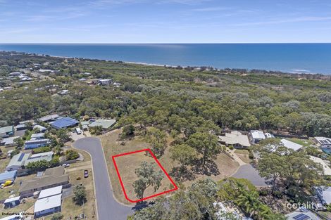 1 Storm Petrel Ct, Moore Park Beach, QLD 4670