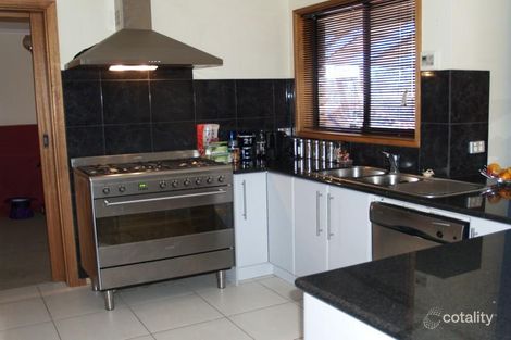 Property photo of 19 Equestrian Drive Woodcroft SA 5162