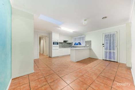 Property photo of 3 Warbler Close Werribee VIC 3030