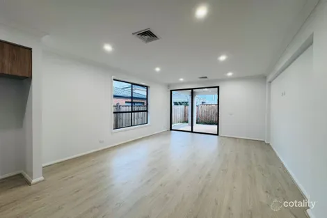 Property photo of 18 Hutton Street Deanside VIC 3336