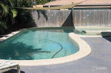 Property photo of 1 Cossart Crescent Bargara QLD 4670